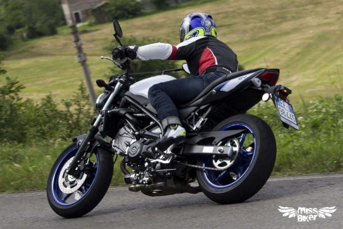 Test MissBiker: la nuova Suzuki SV650 - torna la fun bike 32