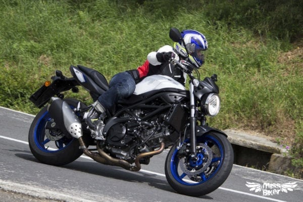 Test MissBiker: la nuova Suzuki SV650 - torna la fun bike 16